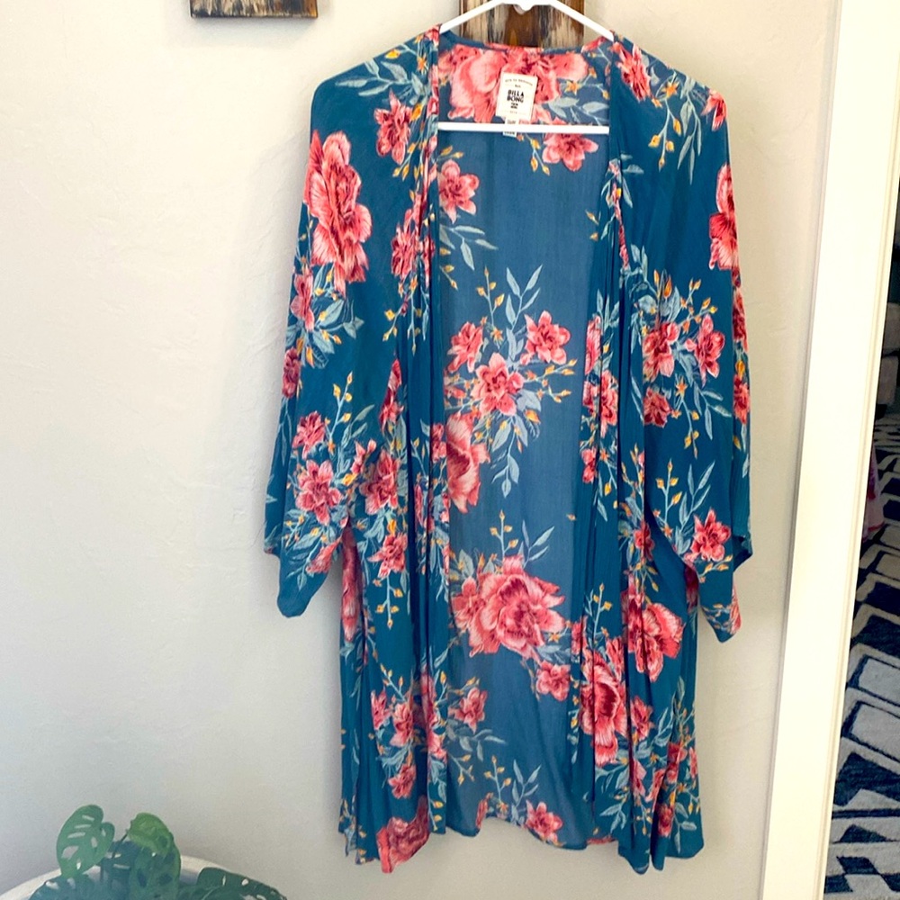 Beautiful Billabong Kimono